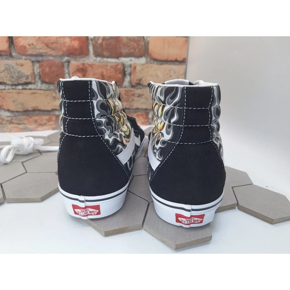 Vans Sk8-Hi Flame Skull Black True White Size US 9.5 Men  Sneaker Rare